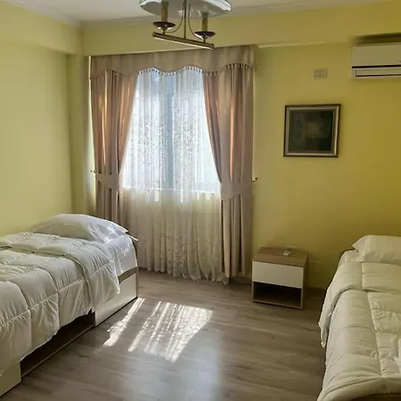 Library * טיראנה