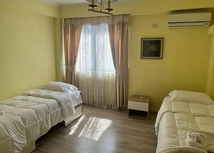 Library * טיראנה